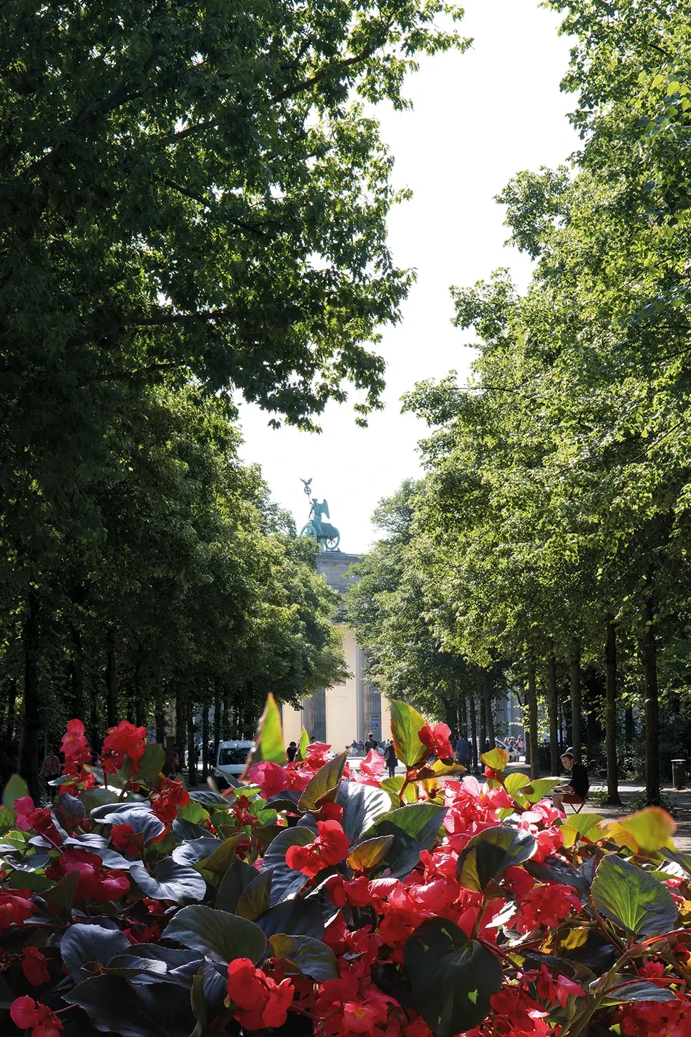 BIGs with the Brandenburger Tor in the background BIGs with the Brandenburger Tor in the background